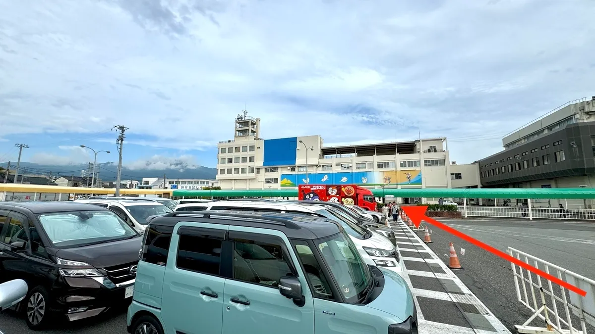 주차장에서 료츠항 터미널로