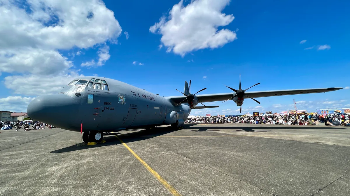 C-130J 수송기