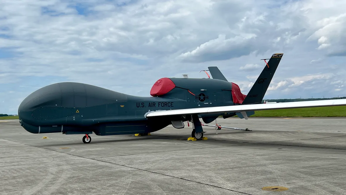 RQ-4 GLOBAL HAWK